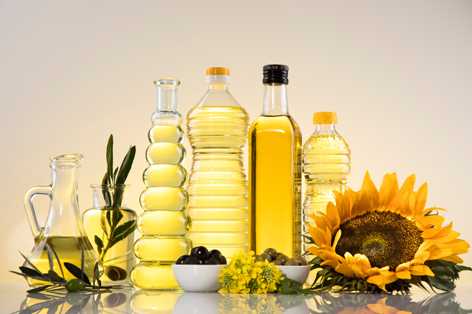 Cooked Fat Different Cooking Fats: When to Use Them and Why? - Chefs at Your Breck ...